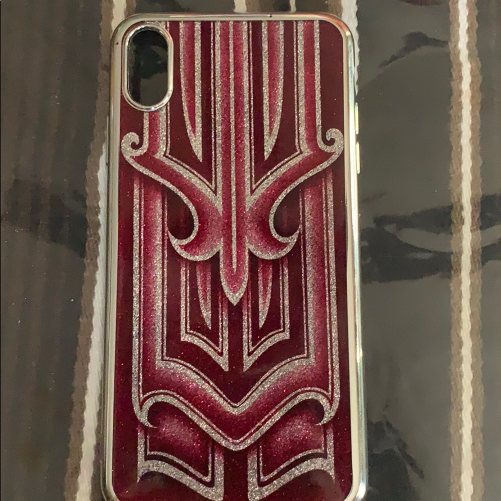 A custom iPhone XS Max case